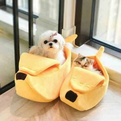 Banana-Shaped Cozy Cat Bed